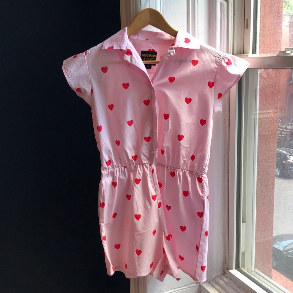 Hugo Loves Tiki heart romper never worn!